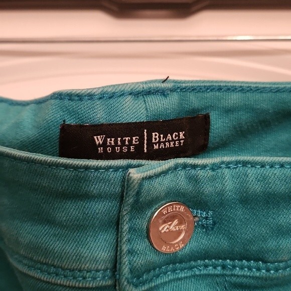 White House Black Market Women's Turquoise "Blanc" Slim Crop Jeans Size 6 - Picture 2 of 10